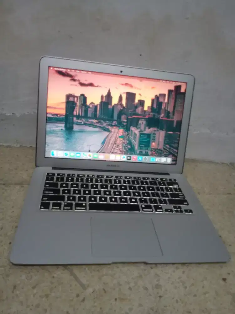Laptop Murah MacBook Air 13inch 2015 core i5 ram 8/SSD 128gb