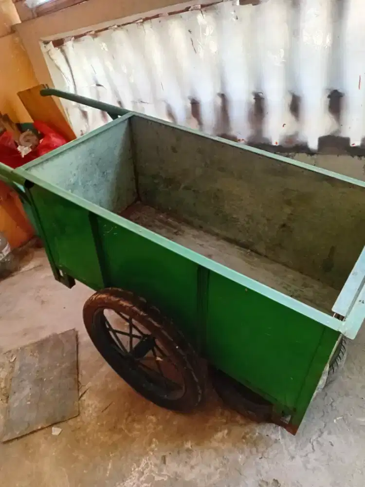 Di jual gerobak bekas