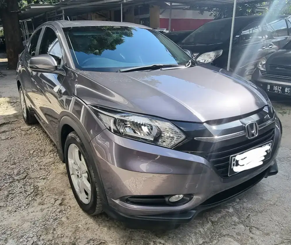 HRV E CVT 2015 abu-abu