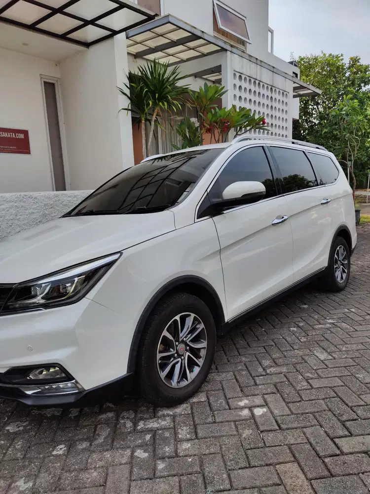Wuling Cortez 2018 Bensin
