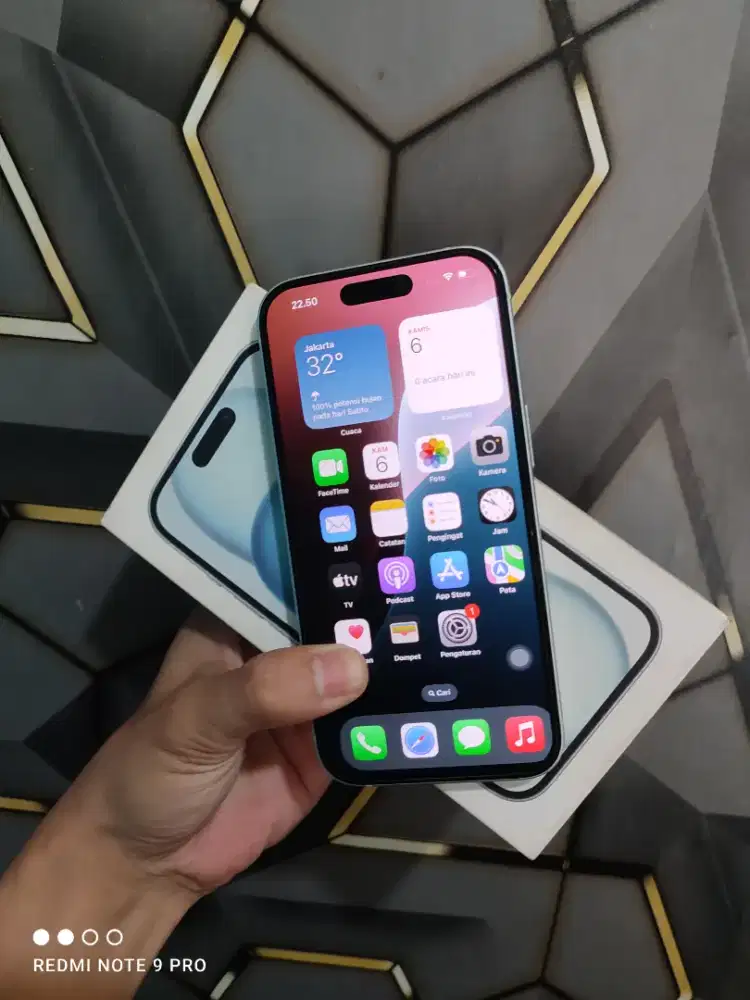 Iphone 15 128GB resmi IBOX lengkap