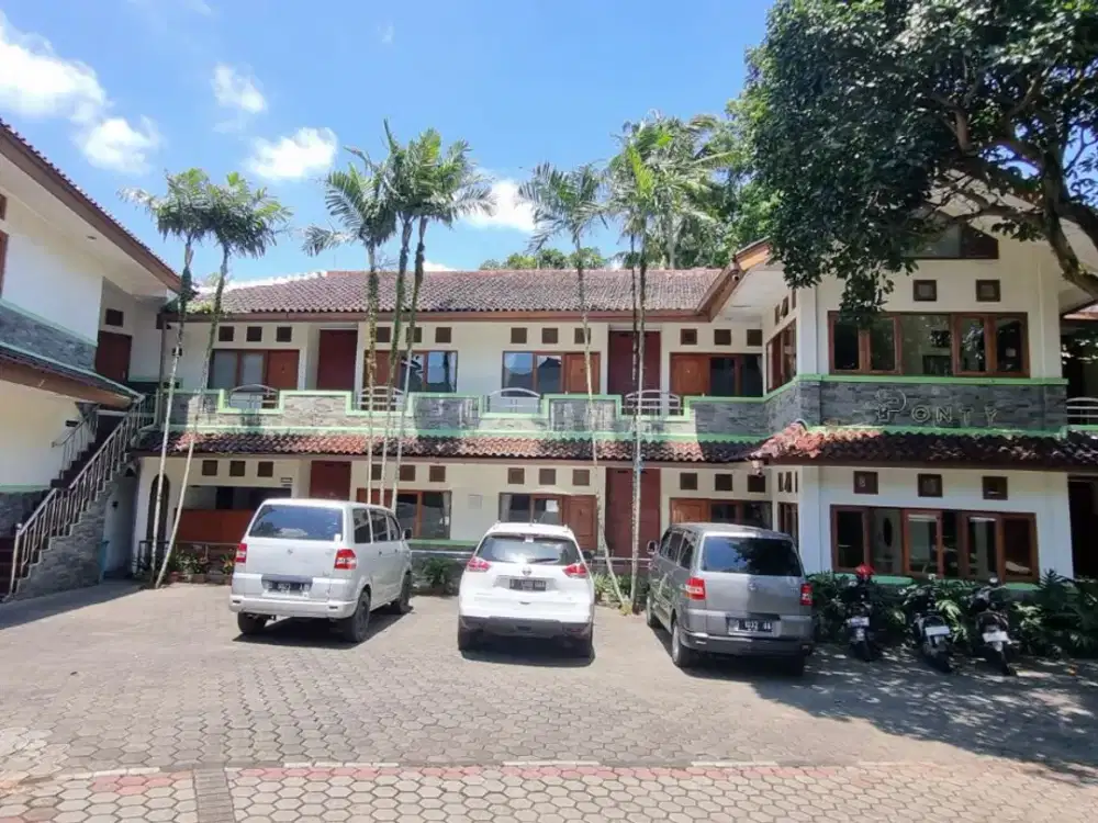 dijual ex hotel bintang 2 setiabudi bdg 27 kamar, halaman luas lokasi strategis dekat fasilitas umum