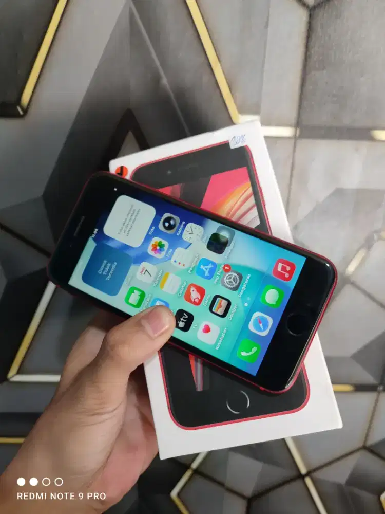 Iphone SE 128GB inter lengkap