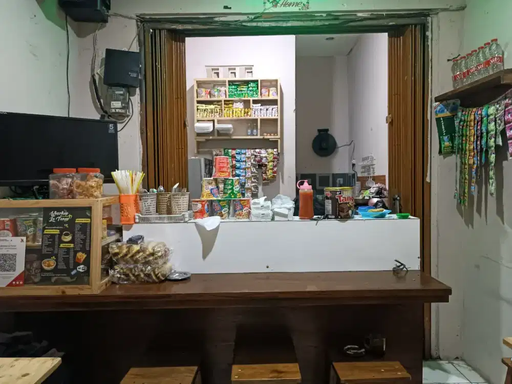 Dilelang petalatan Warkop.