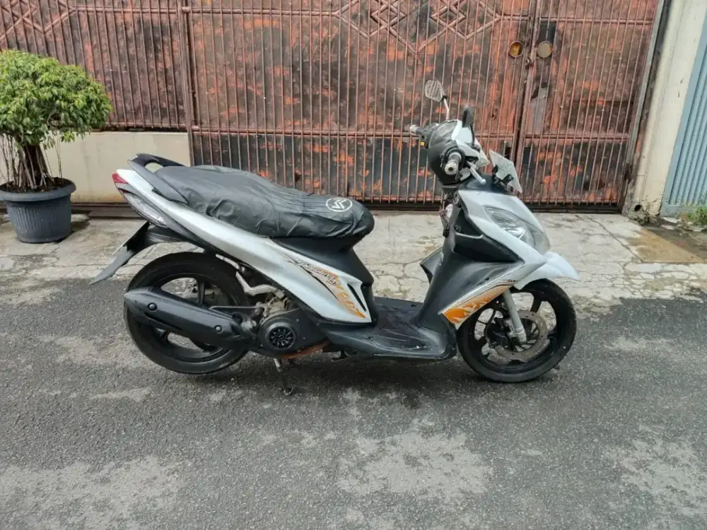 Suzuki SkyDrive 125cc thn 2010 plat 2030 pajak panjang