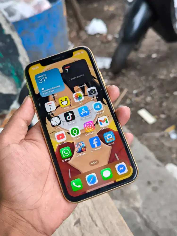 Iphone xr mulus siap pakai