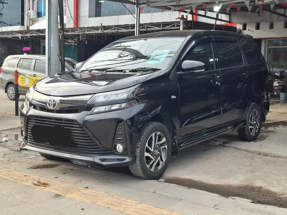 TOYOTA AVANZA VELOZ 1.5 AT 2020