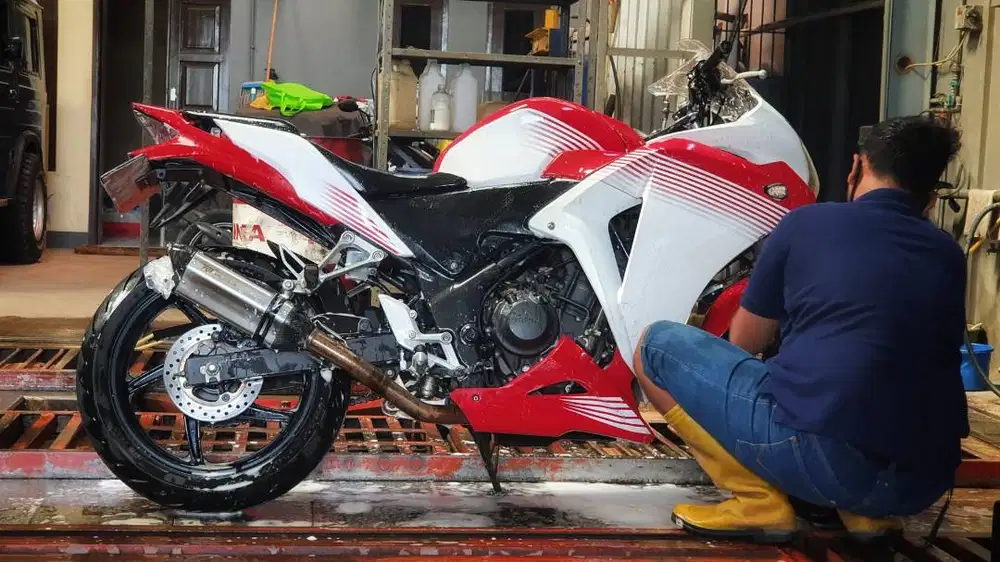 CBR 250 Old & Nostalgic