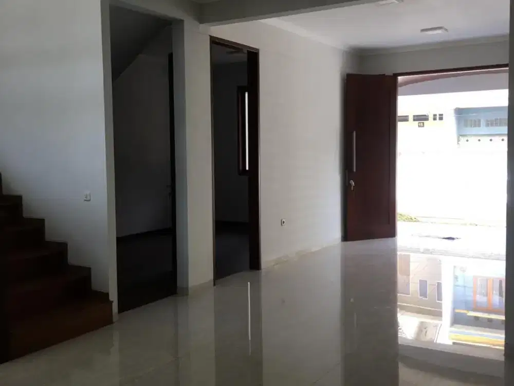Rumah Luxury  Komplek Mekar Wangi