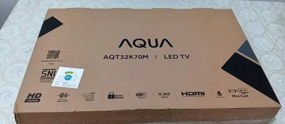 AQT32K70M LED TV Aqua 32 inch baru