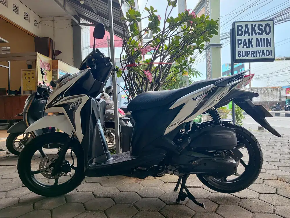 Vario 125 CBS 2014 istimewa mulus terawat siap pakai...