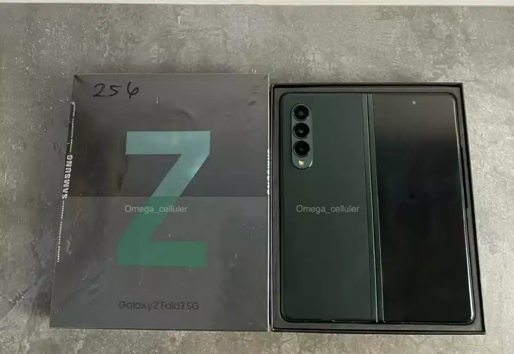 Samsung galaxy z fold 3 5g second