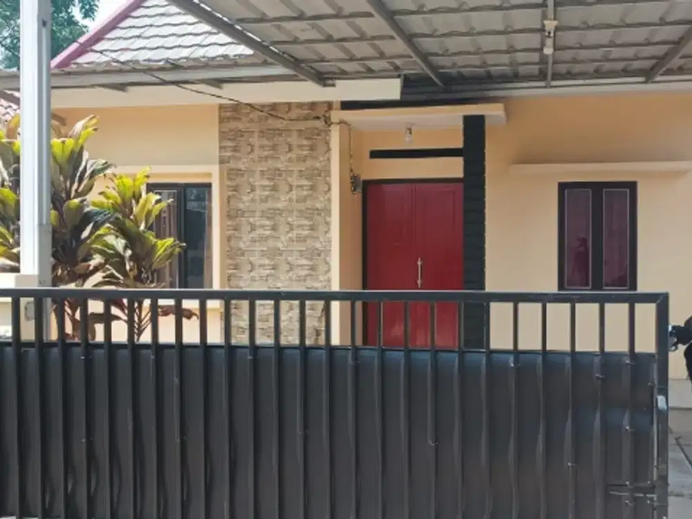 dijual rumah di Cisauk