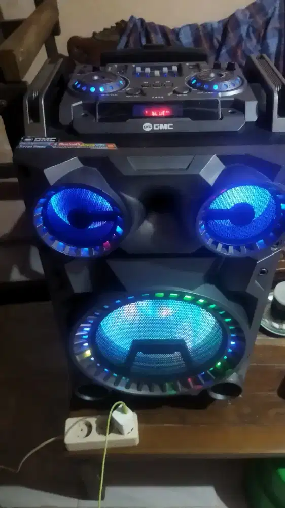 Loudspeaker Aktif MERK GMC