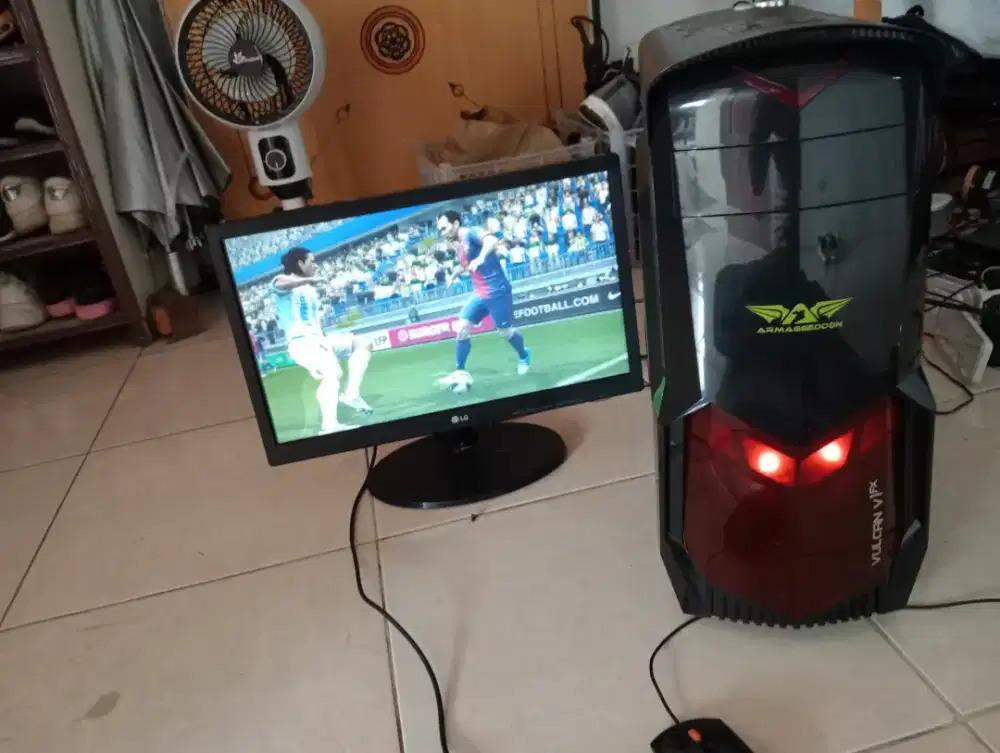 Cpu Intel core i7 3770 @3,50ghz + LED 19inc