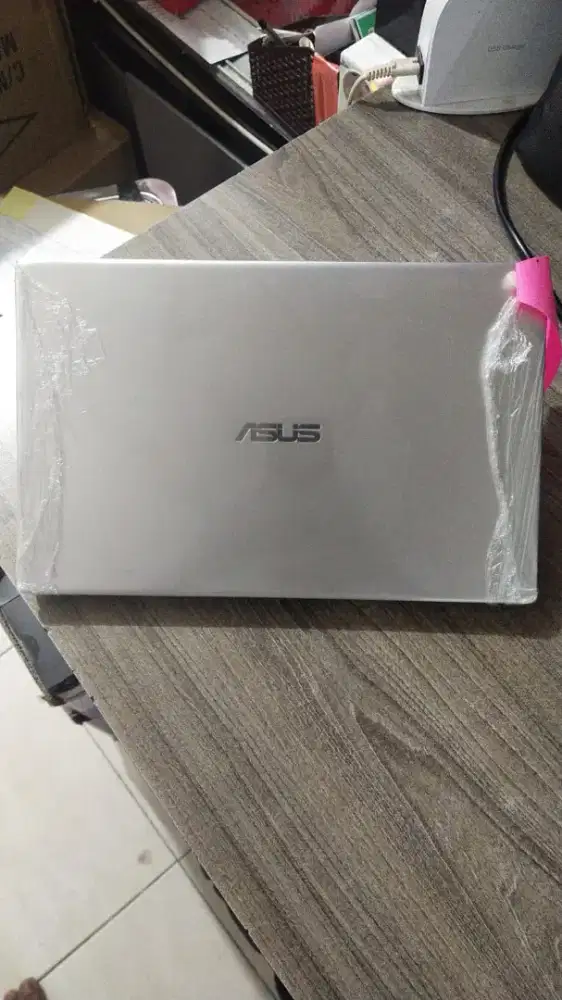 ASUS VivoBook S330FA i3 Gen 8 | SSD 256GB | Ringan & Elegan Siap Pakai
