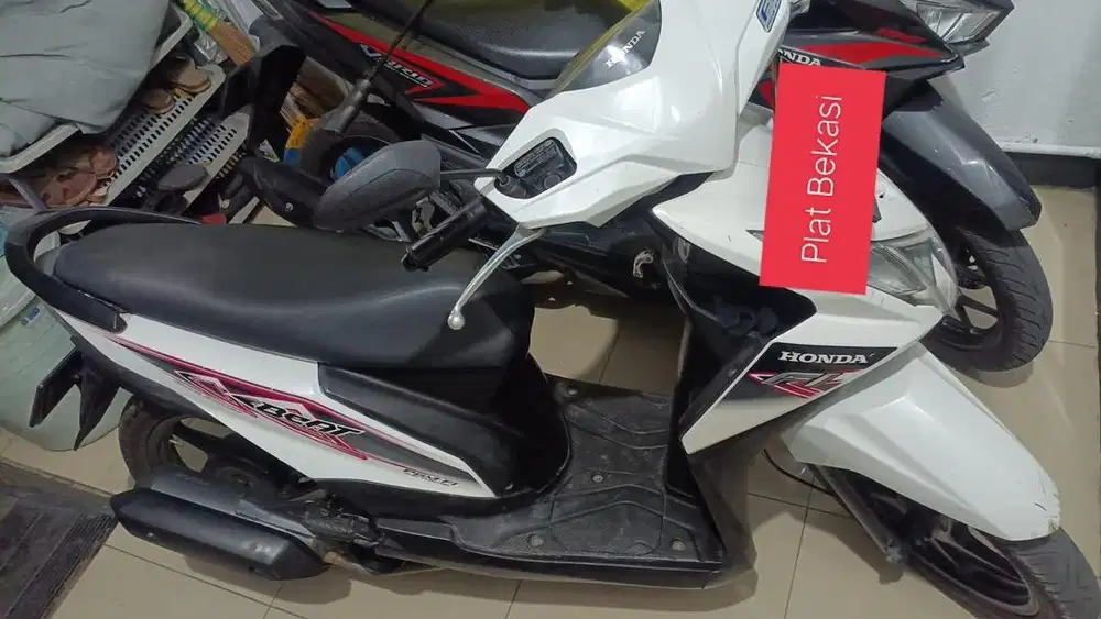 Jual Motor Beat Putih 2014