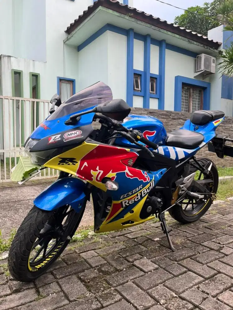 SUZUKI GSX R 150