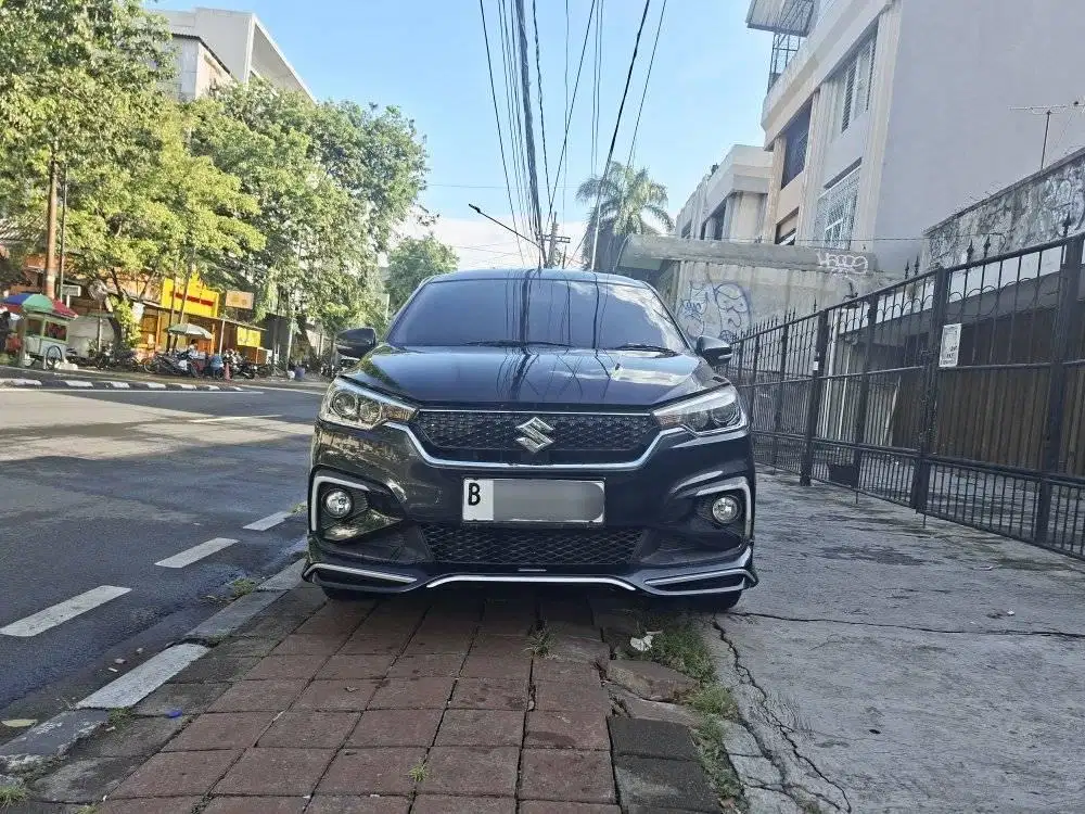 SUZUKI ERTIGA SPORT 2020 AT MATIC HITAM
KM 59 RB TER MURAH !!