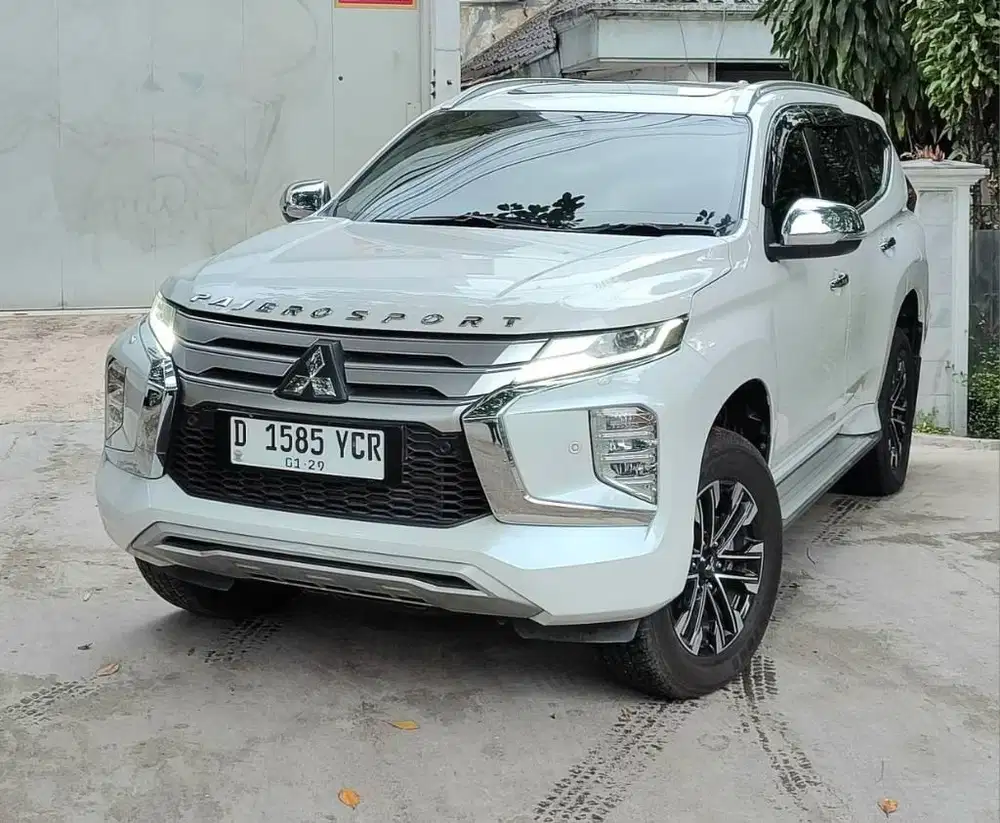 New PAJERO SPORT DAKAR 2.4 AT 2023 LowKM 15rb RECORD MITSUBISHIBANDUNG