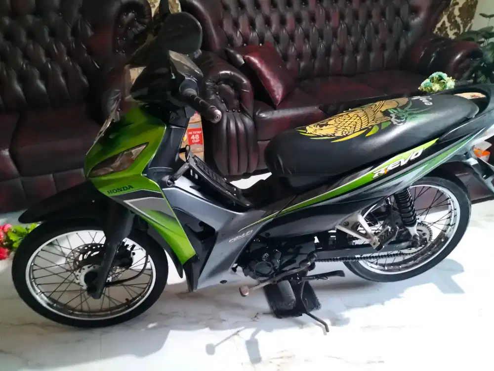 Revo fi 2015 tgn 1 0rs  PJK aman lkp mesin nurmal