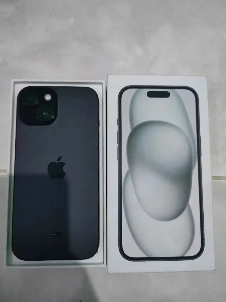 Iphone 15 128 second like new BH 100%