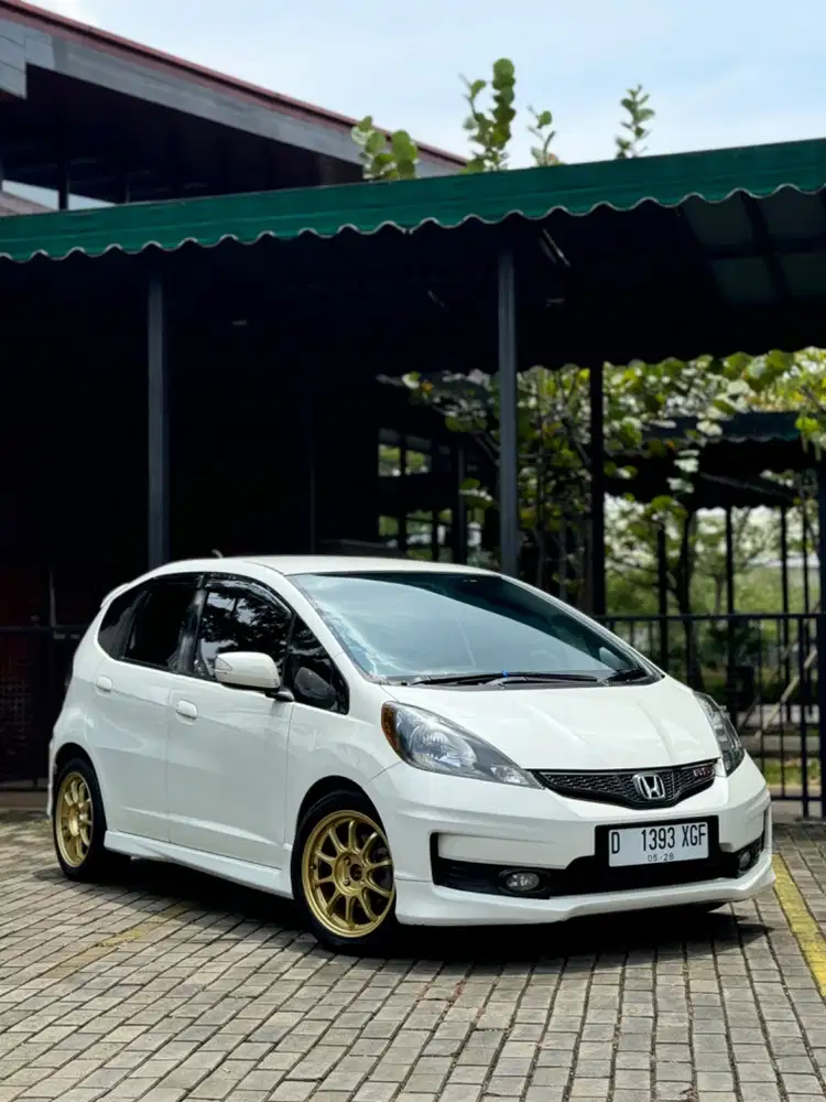 Honda Jazz GE8 RS AT 2013