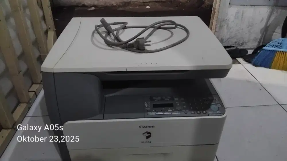 Mesin fotocopy canon IR 1024