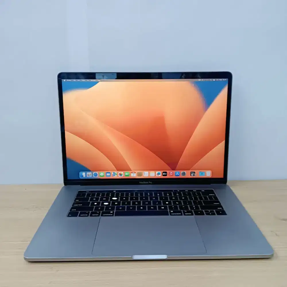 Laptop macbook pro 15 inch-2018