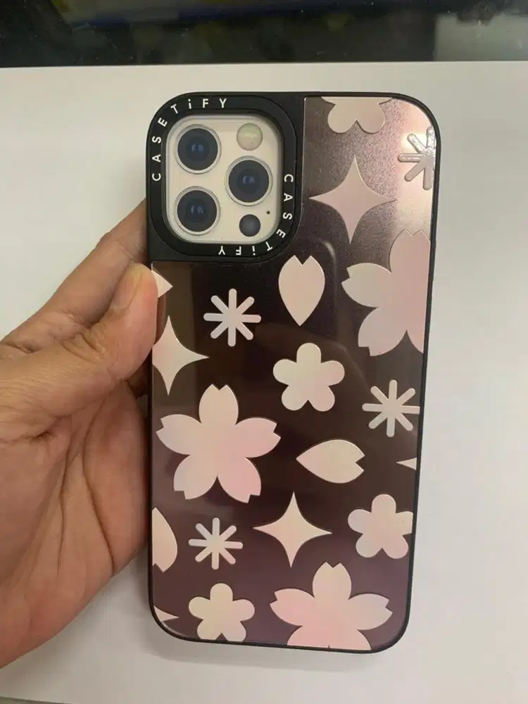 Cassing casetify iphone 12pro
