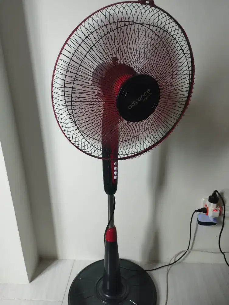 Advance stand fan