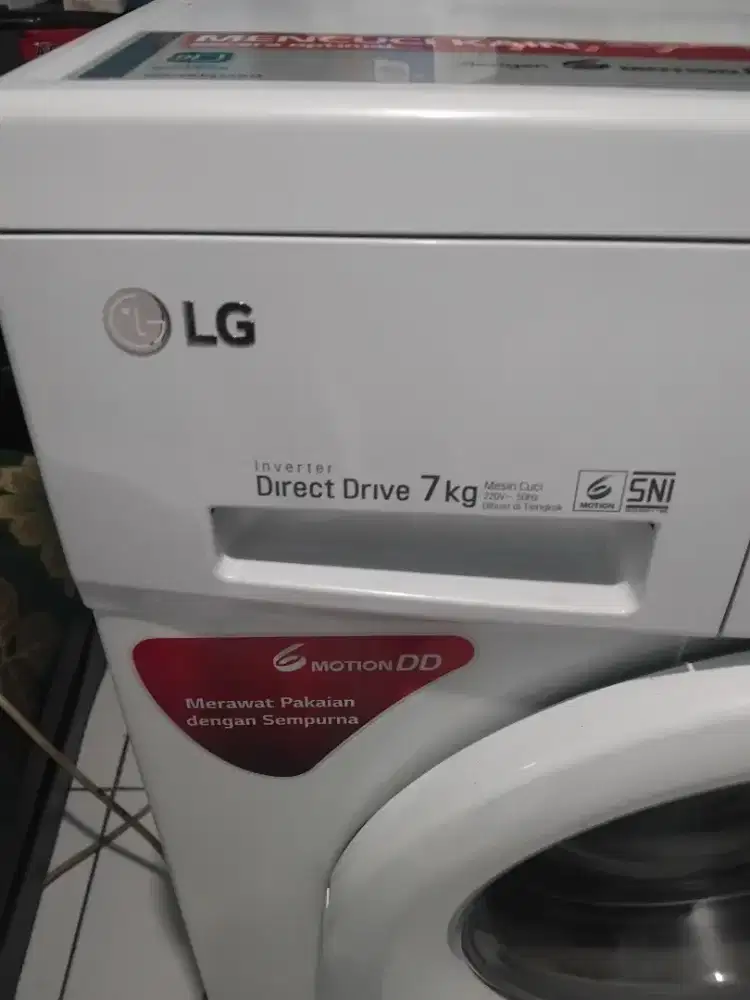 Mesin cuci Front loading mer LG / 7 kg