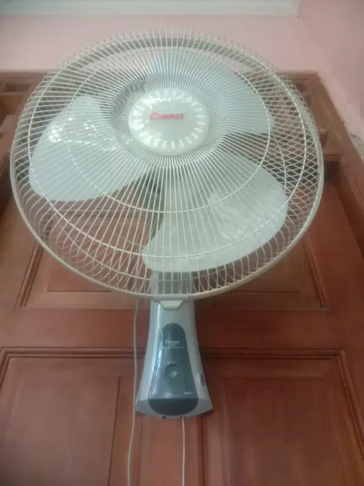 Kipas angin Cosmos 16 inch normal