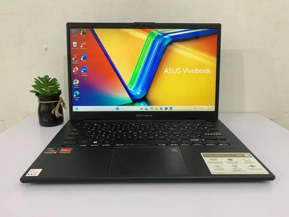 Jual Laptop ASUS E1404FA (RAM 8GB/SSD 256GB) AMD Ryzen 3 7320U