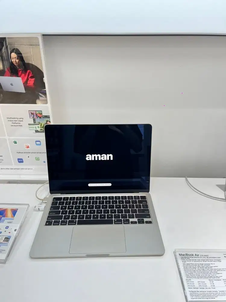 MacBook Air (13 inci) Chip M3 256GB