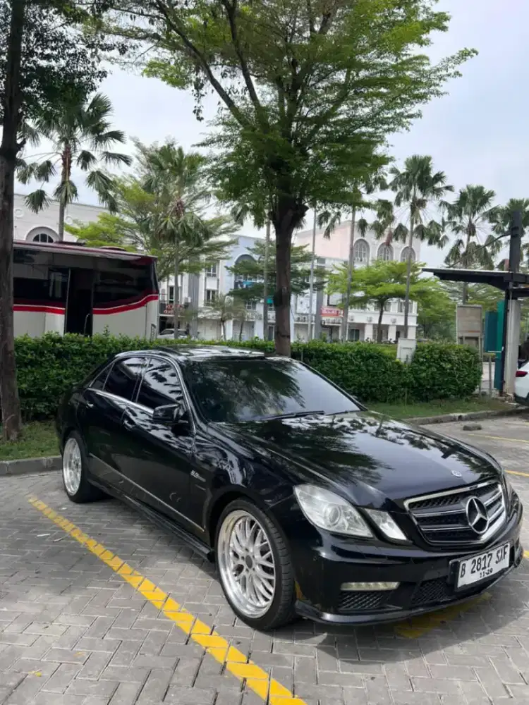 Mercedes-Benz E300 AMG 2009