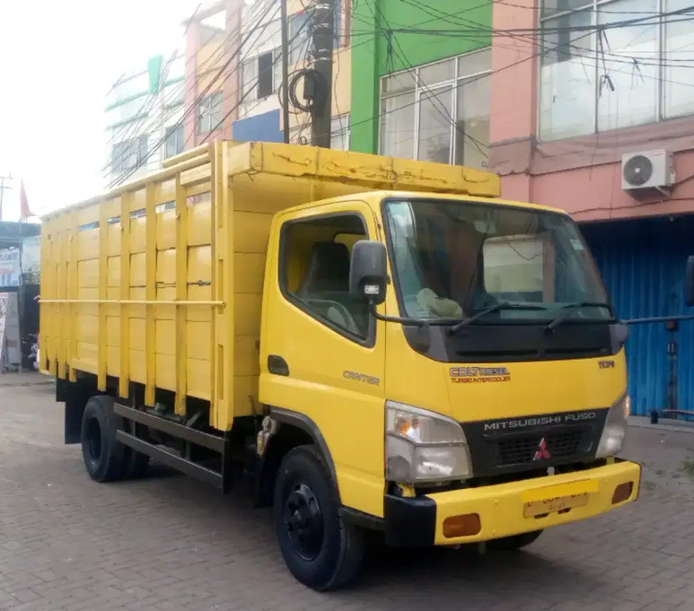 Mitsubishi Colt diesel FE 73 110PS Bak Central