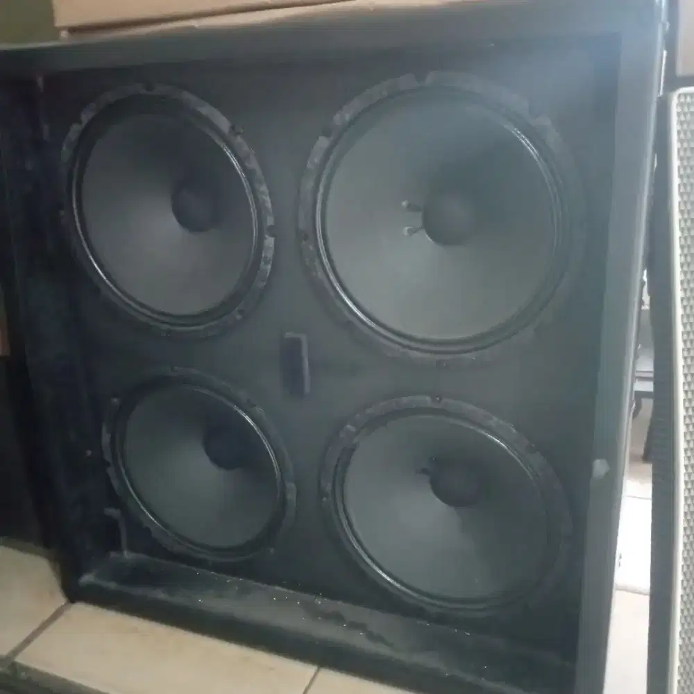Speaker Cabinet Russel