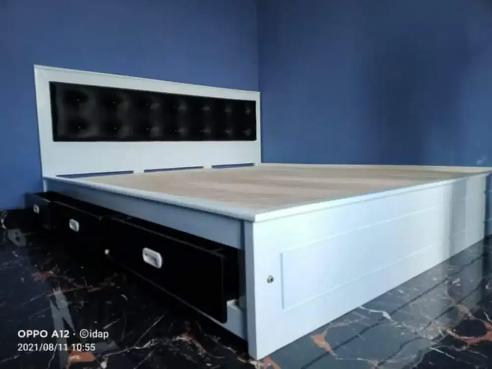 Jual dipan kayu minimalis