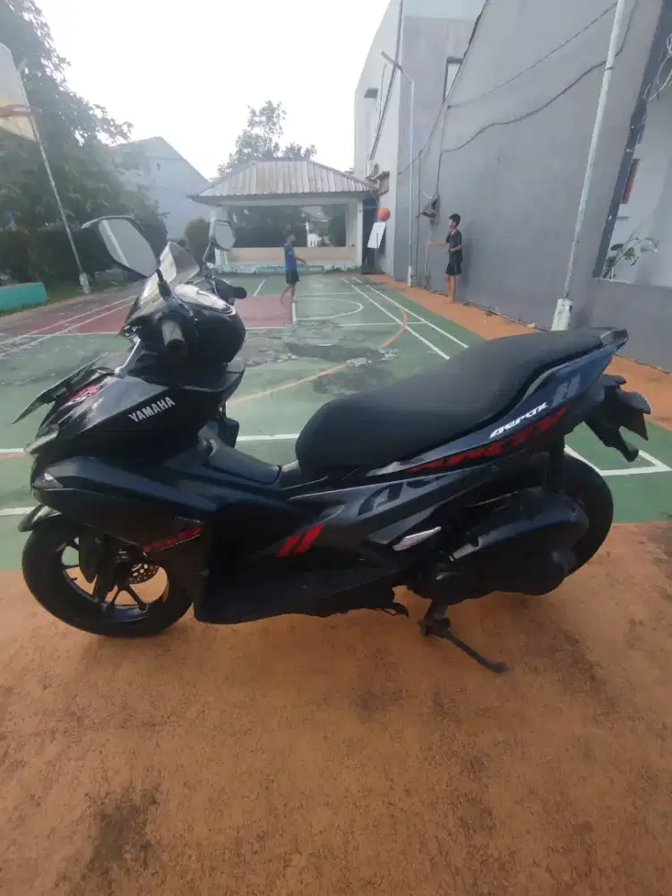 Yamaha Aerox 2018 rapih & Sehat + Mesin msh Segel pabrik