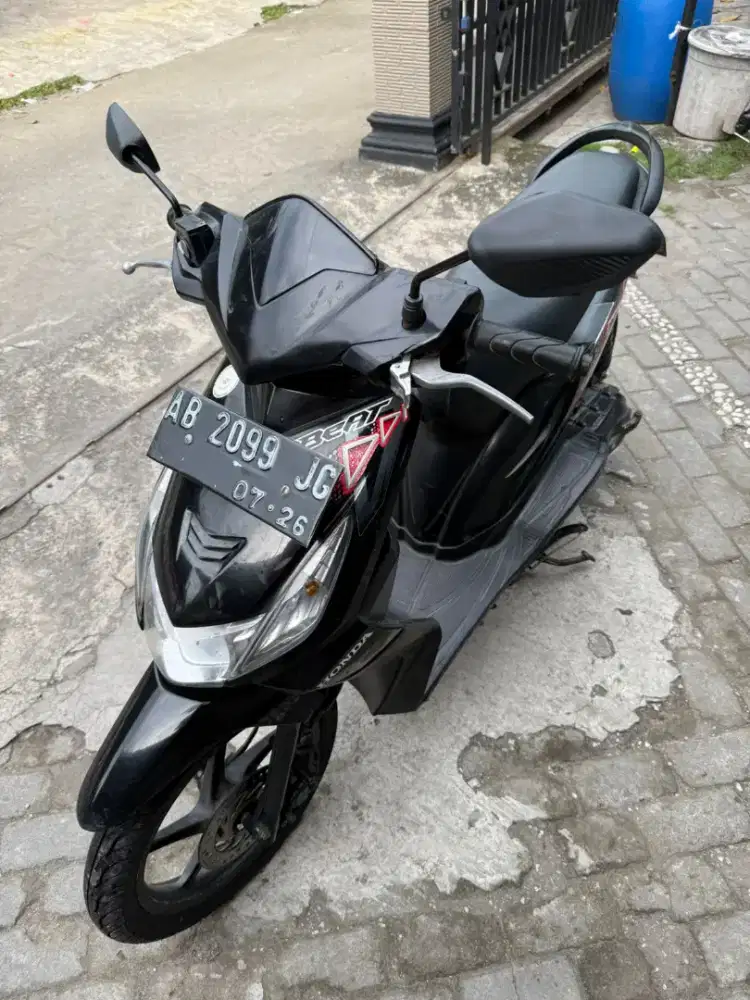 Beat THN 2011 plat AB Bantul