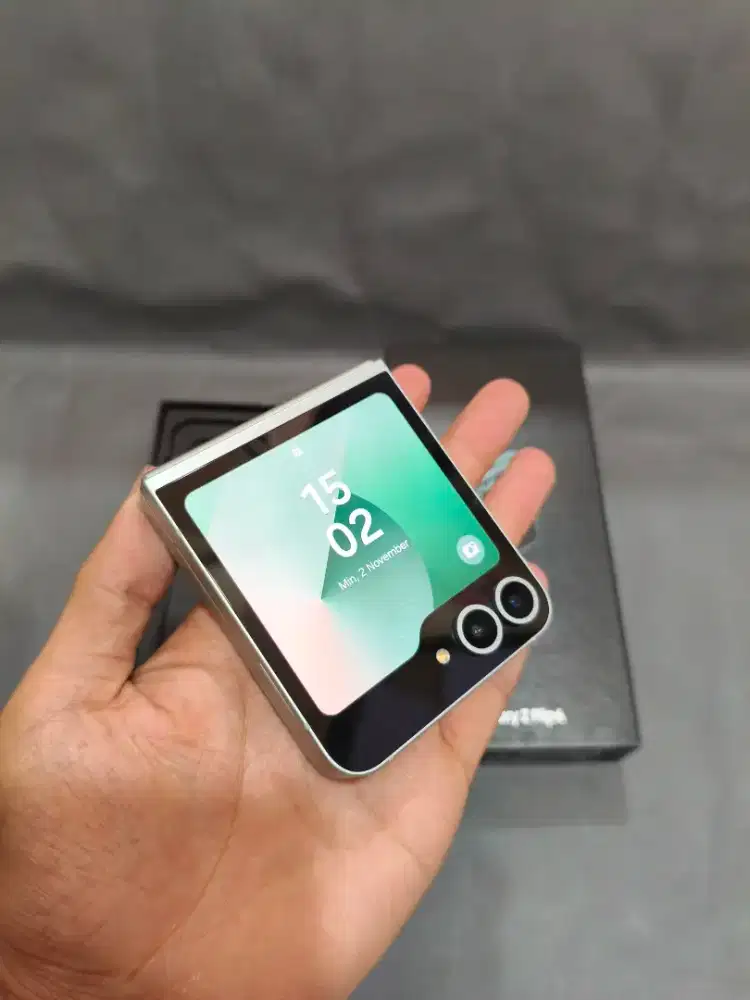 samaung flip 6 12/256gb ex sein