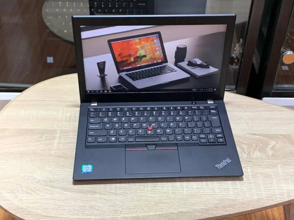 Lenovo Thinkpad X280 Intel Corei5 GEN8 Ram 8Gb SSD Slim Nomal No-Minus