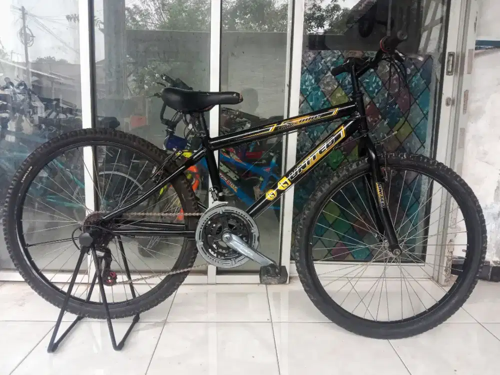 Sepeda gunung MTB uk26