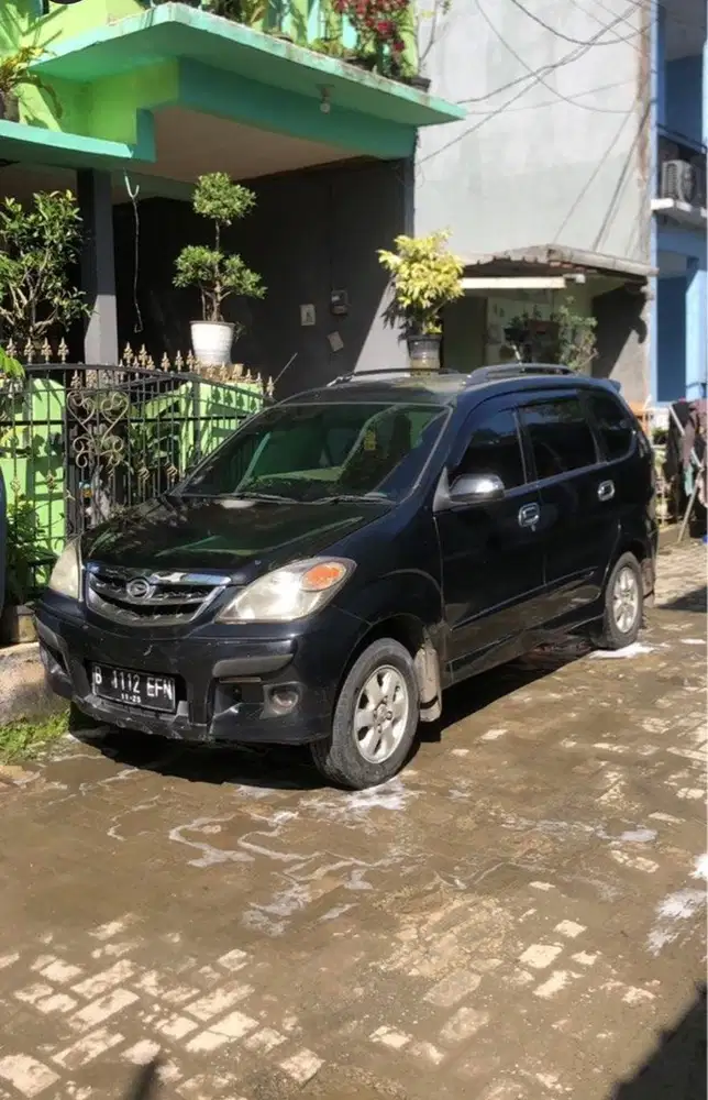 Daihatsu Xenia 2010 Bensin