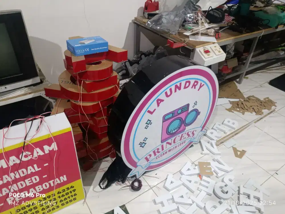 Papan nama petunjuk arah