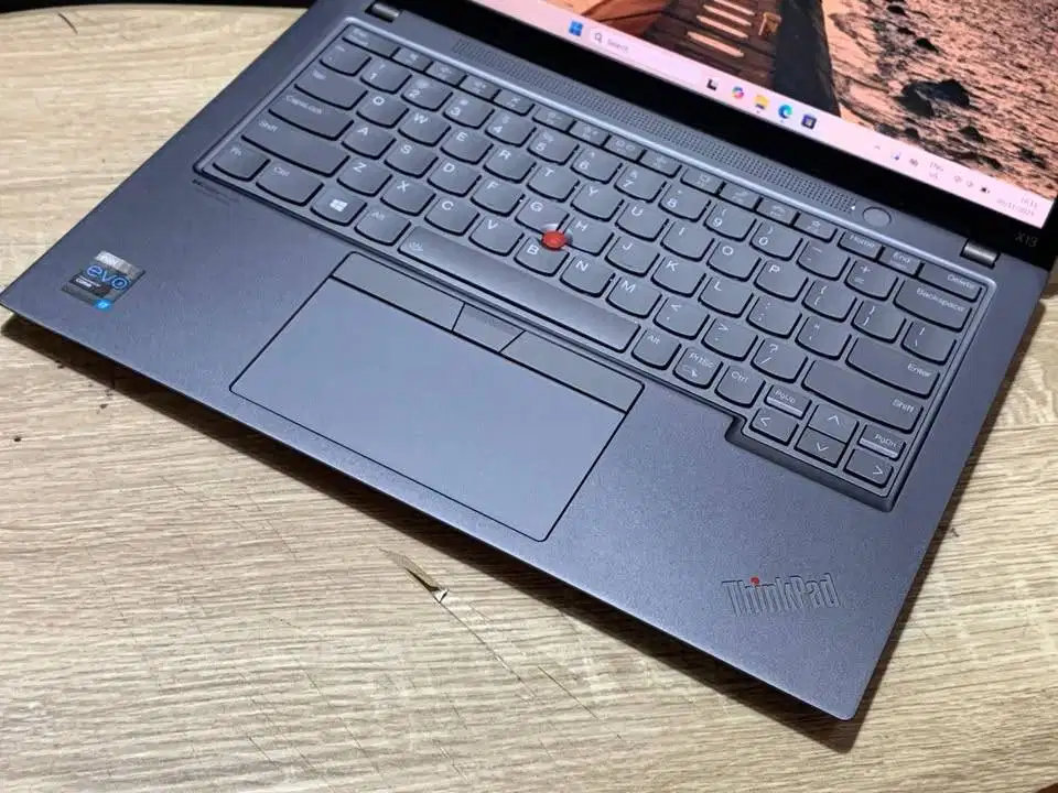 Lenovo Thinkpad X13 GEN2 Corei7-1165G7 Up to 4.7Ghz Vga Intel Irish Xe