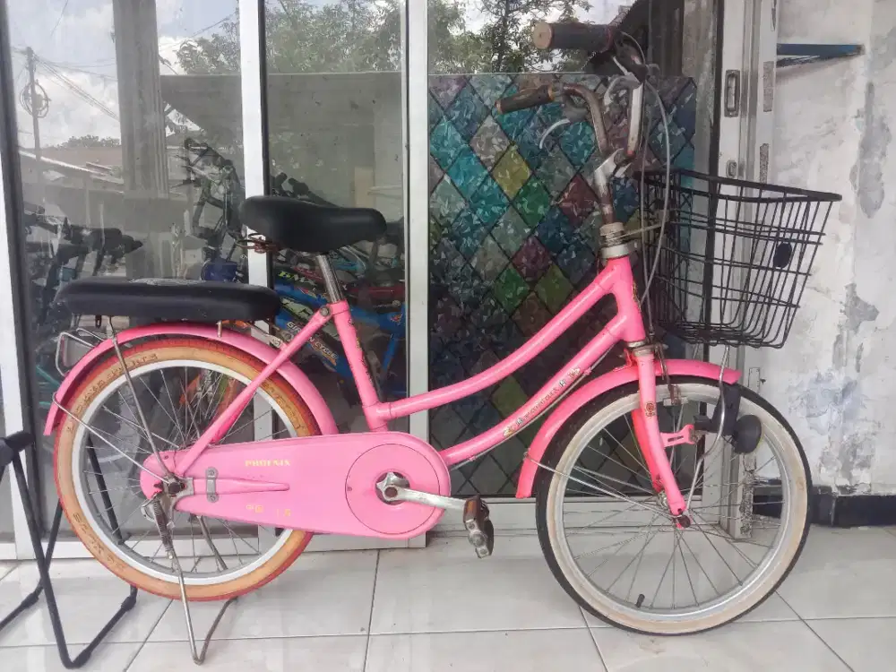 Sepeda anak cewek uk18