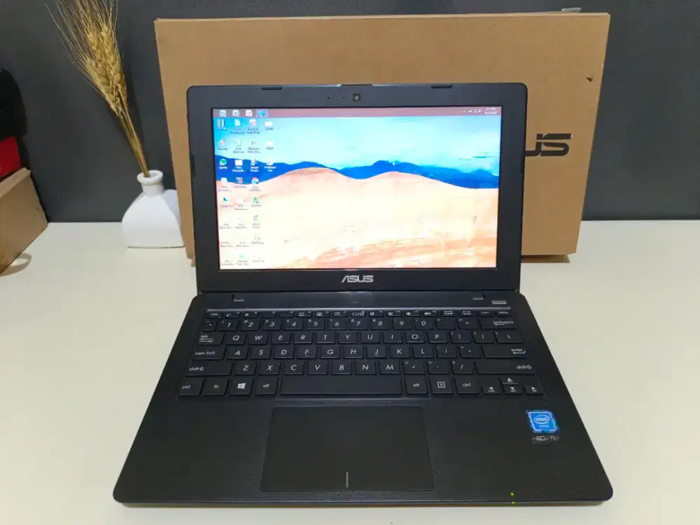 Laptop Asus X200MA Intel Celeron N2840 Ram 2Gb Hdd 500Gb Fullset