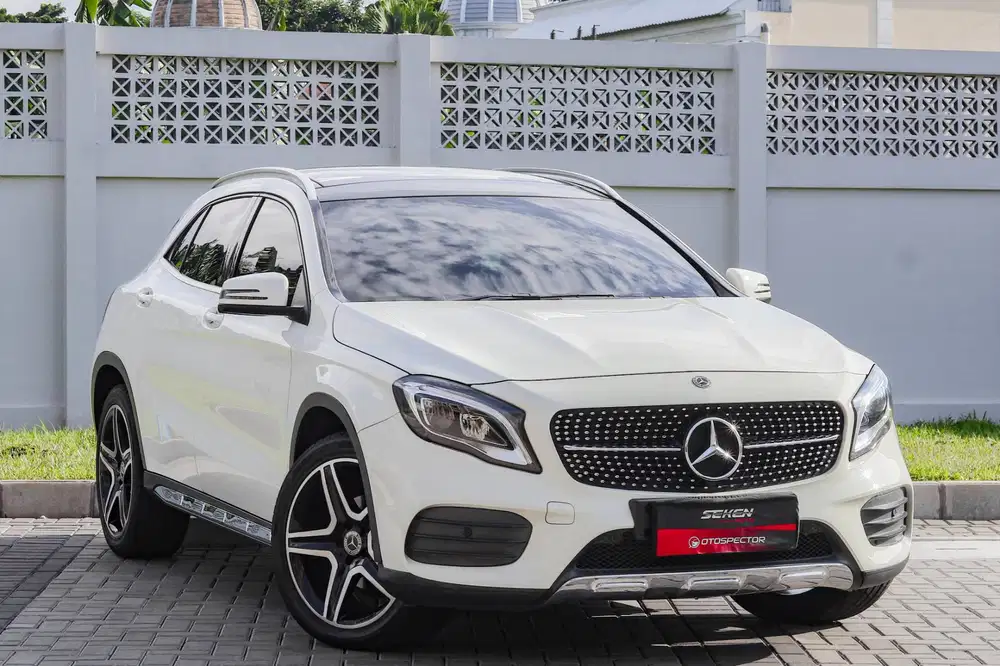 Mercedes Benz GLA200 Mercy GLA 200 1.6 AMG Line Sunroof AT Matic 2017